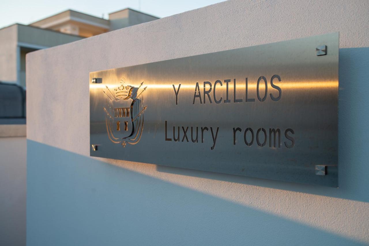 Y Arcillos Luxury Rooms Cin Ito75O35B4Ooo468O2 Lecce Exteriér fotografie